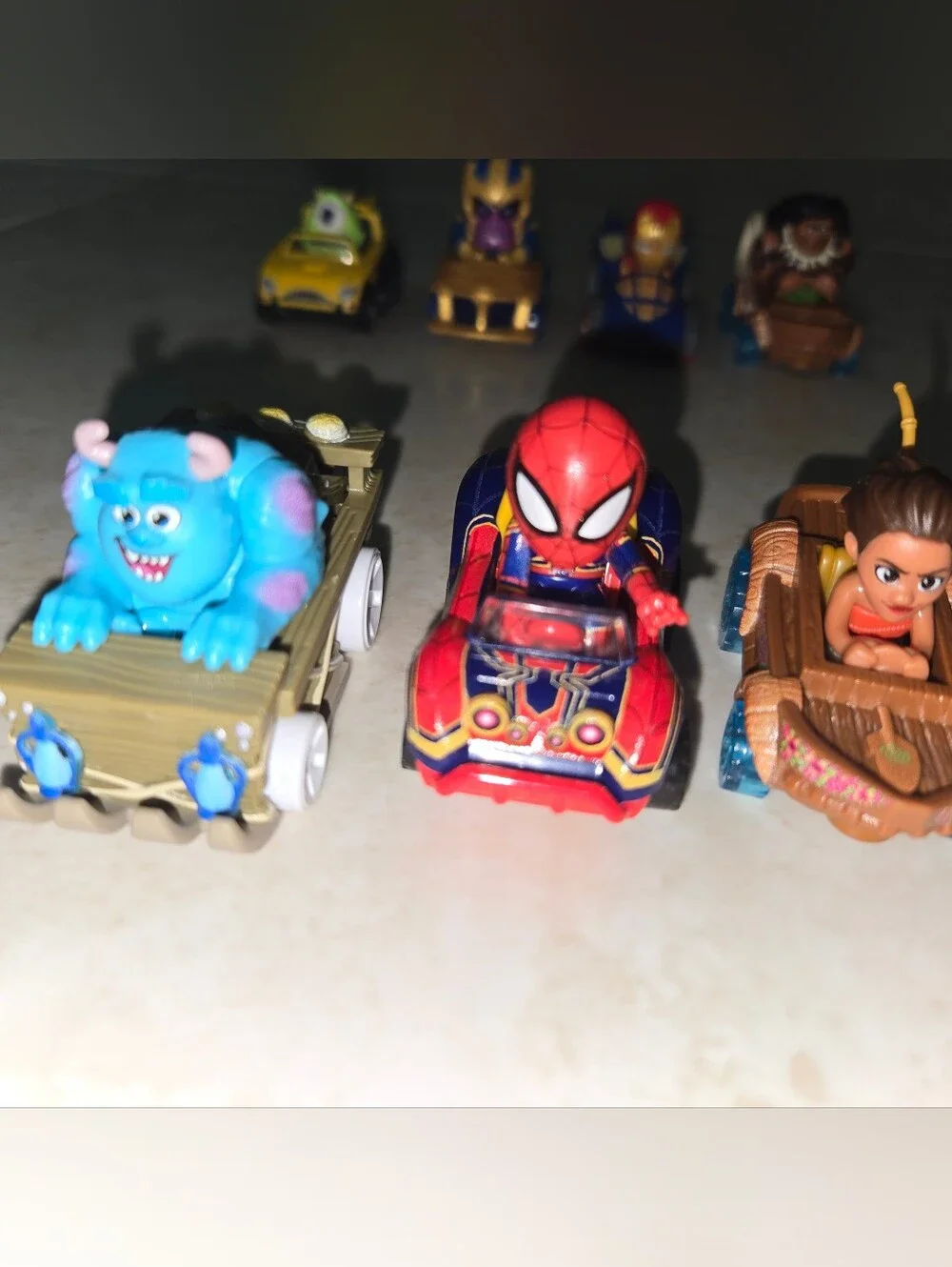 Hot Wheels Toy Cars,Set of 7 RacerVerse DieCast Vehicles with Character Drivers